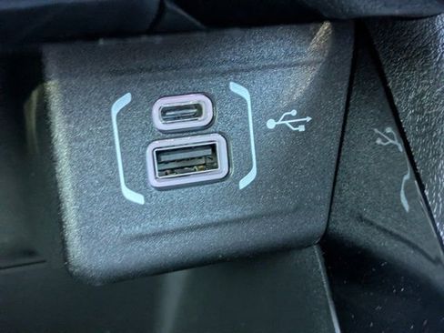 New 2026 Jeep Compass Latitude image 19