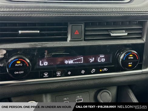 Used 2023 Nissan Rogue SV image 15