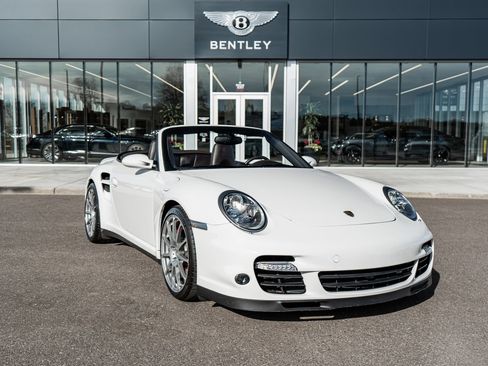 Used 2009 Porsche 911 Turbo image 17