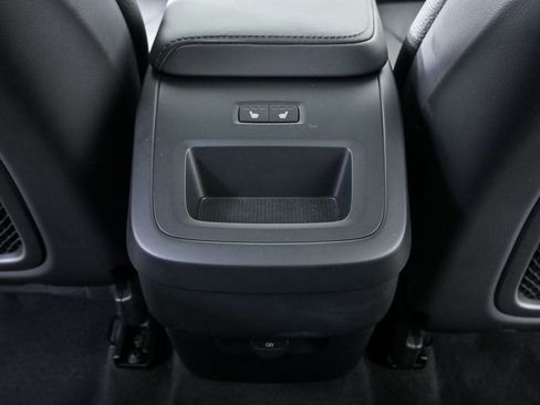 Certified 2025 Volvo XC60 B5 Plus AWD/4WD image 21