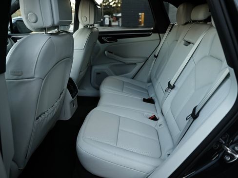 New 2026 Porsche Macan S image 31