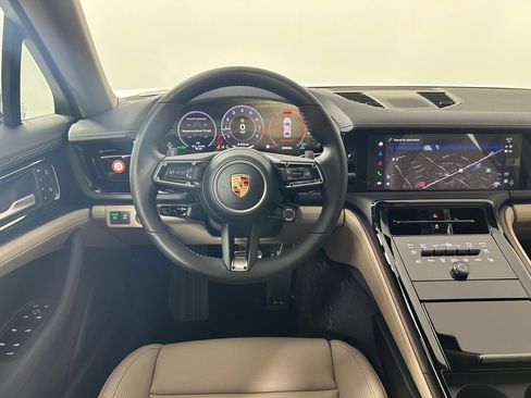 New 2026 Porsche Panamera 4 AWD/4WD image 17