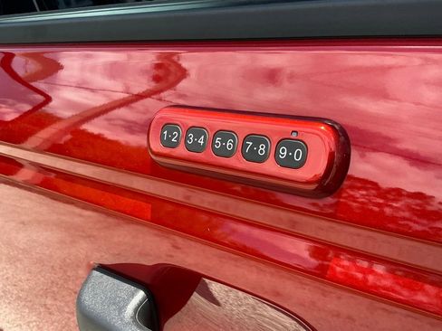 Used 2023 Ford Bronco Badlands AWD/4WD image 19