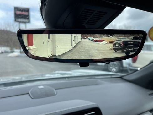 Used 2026 GMC Terrain Elevation w/ Elevation Premium Package image 23