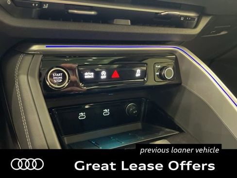 Certified 2025 Audi Q5 Premium w/ Convenience Package AWD/4WD image 30