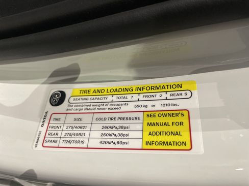 Used 2025 Volvo XC90 B6 Plus image 42