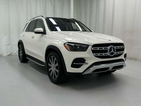 Used 2024 Mercedes-Benz GLE 450e 4MATIC image 2