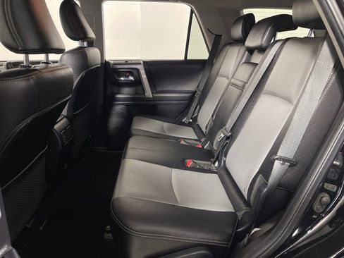 Certified 2022 Toyota 4Runner SR5 Premium image 13