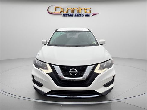Used 2017 Nissan Rogue S image 5