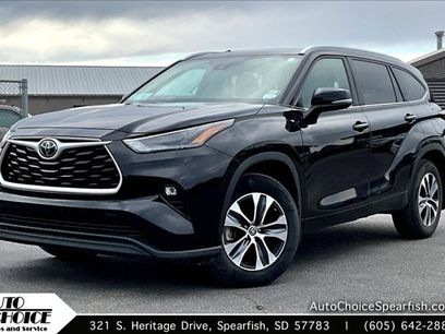 Used 2024 Toyota Highlander XLE