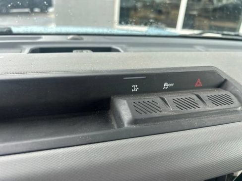 Used 2022 Ford Bronco 4-Door AWD/4WD image 27