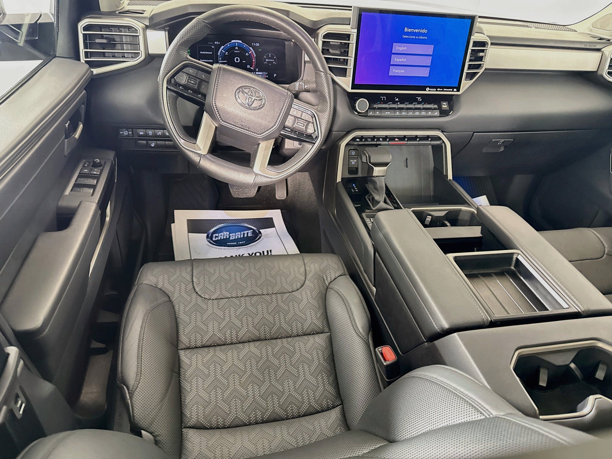 Used 2024 Toyota Tundra Limited AWD/4WD image 23