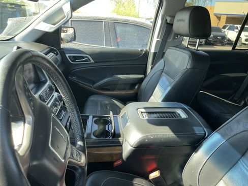 Used 2019 GMC Yukon Denali w/ Denali Ultimate Package RWD image 11