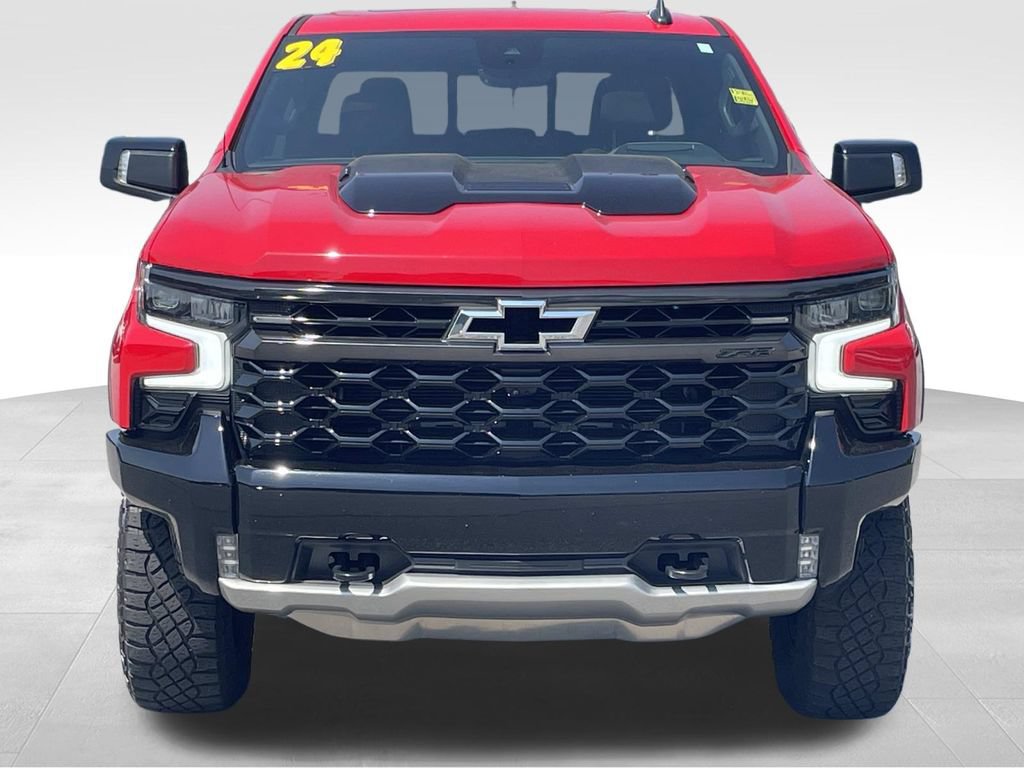 Used 2024 Chevrolet Silverado 1500 ZR2 w/ Technology Package AWD/4WD image 10