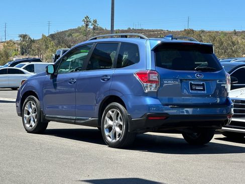 Used 2017 Subaru Forester 2.5i Touring AWD/4WD image 5