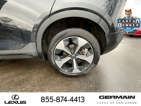 Used 2025 Volvo XC40 B5 Plus AWD/4WD image 25