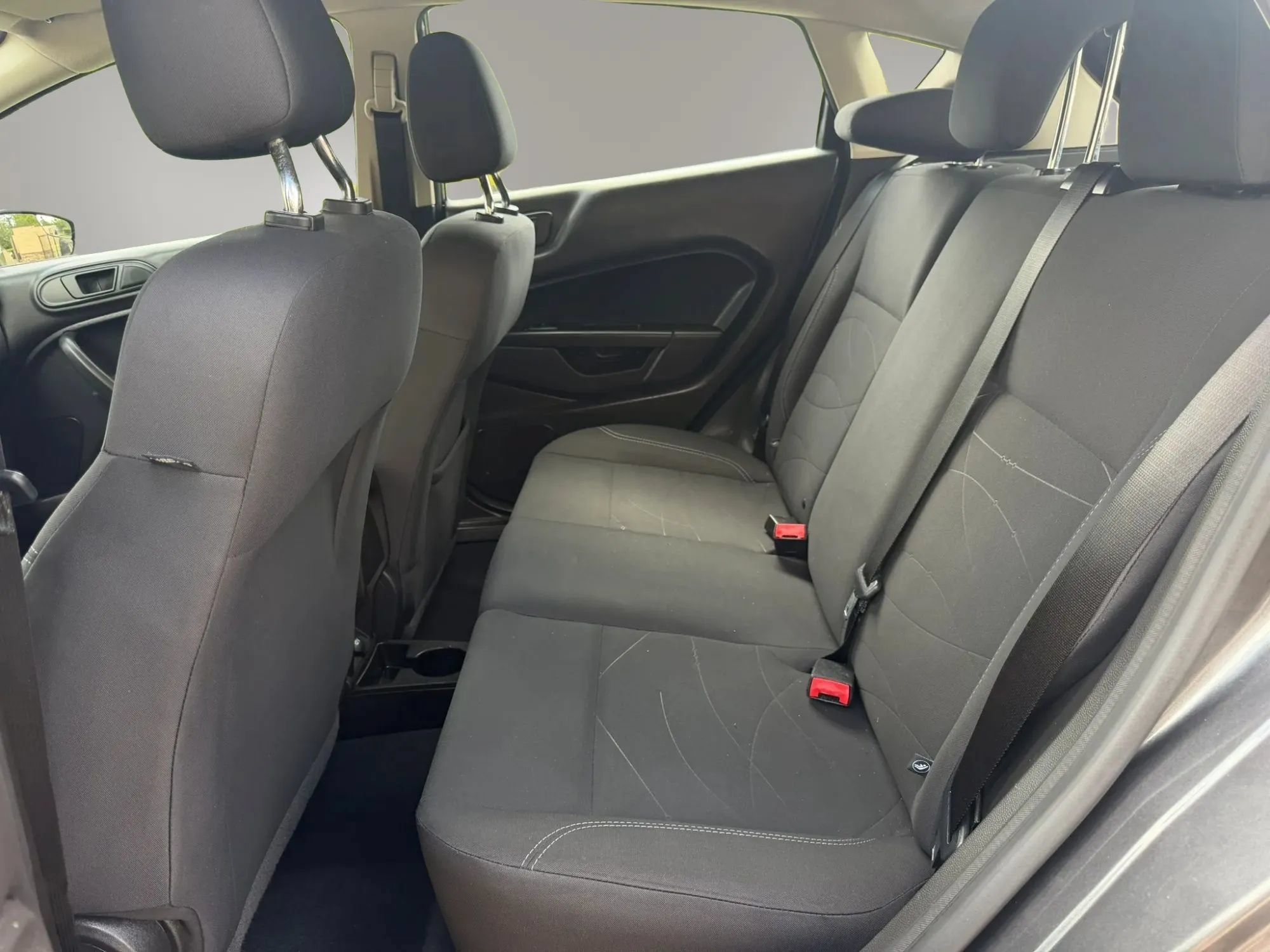Used 2018 Ford Fiesta SE FWD image 27