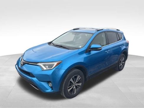 Used 2016 Toyota RAV4 XLE image 2