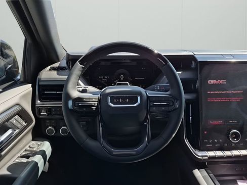 New 2026 GMC Yukon XL AT4 w/ AT4 Preferred Package image 24