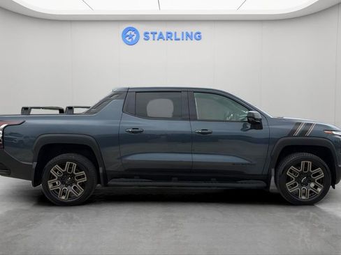 Certified 2026 Chevrolet Silverado EV LT AWD/4WD image 11