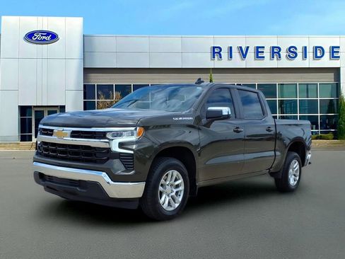 Used 2023 Chevrolet Silverado 1500 LT RWD image 3