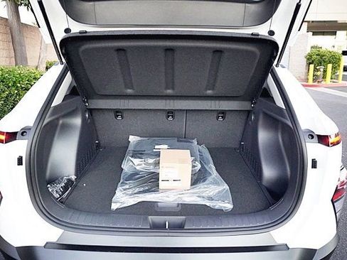 New 2026 Hyundai Kona SEL Premium image 16