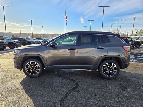 Used 2022 Jeep Compass Limited image 7