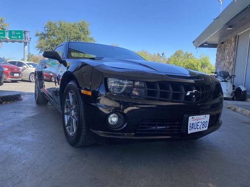 Used 2010 Chevrolet Camaro LS RWD image 28