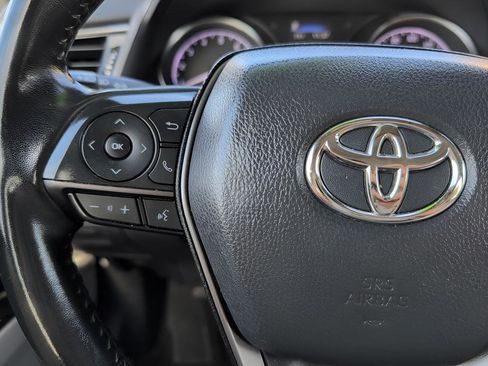 Used 2023 Toyota Camry SE image 15