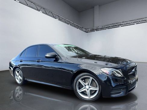 Used 2017 Mercedes-Benz E 300 4MATIC image 14