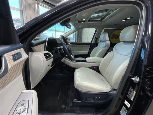 Used 2022 Hyundai Palisade SEL w/ Premium Package AWD/4WD image 11