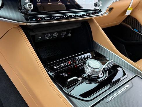 New 2026 Jeep Grand Wagoneer Summit AWD/4WD image 24