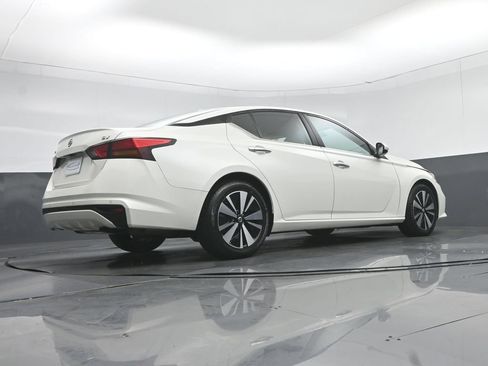 Used 2021 Nissan Altima 2.5 SV FWD image 52