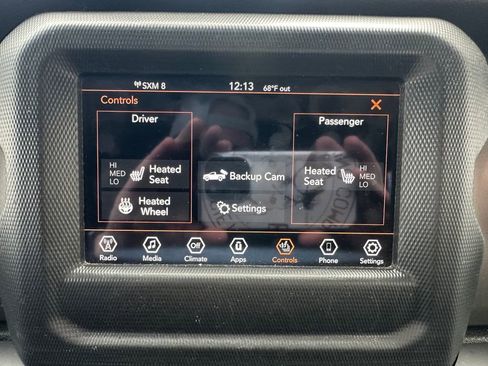 Used 2021 Jeep Gladiator Sport image 5