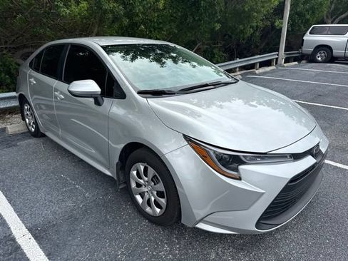 Used 2026 Toyota Corolla LE FWD image 3