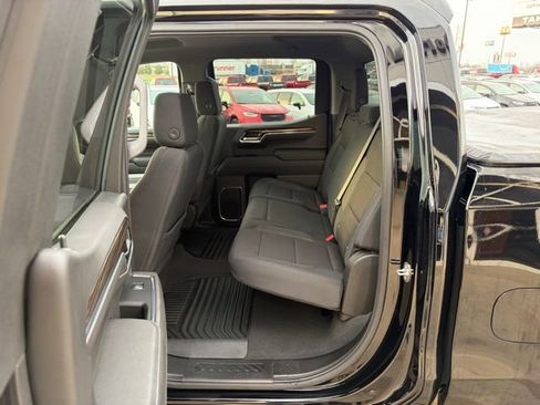 Used 2024 Chevrolet Silverado 1500 LT image 24