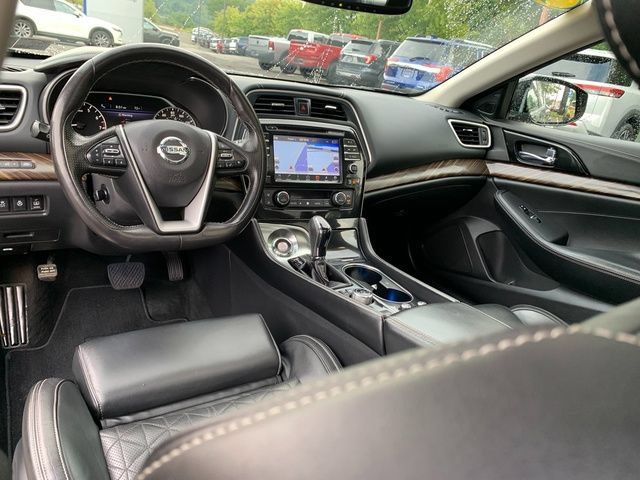 Used 2016 Nissan Maxima Platinum w/ Interior Lighting Package FWD image 21