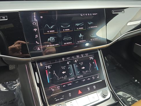 Used 2021 Audi A8 L 4.0T image 20