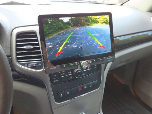 Used 2013 Jeep Grand Cherokee Laredo AWD/4WD image 19