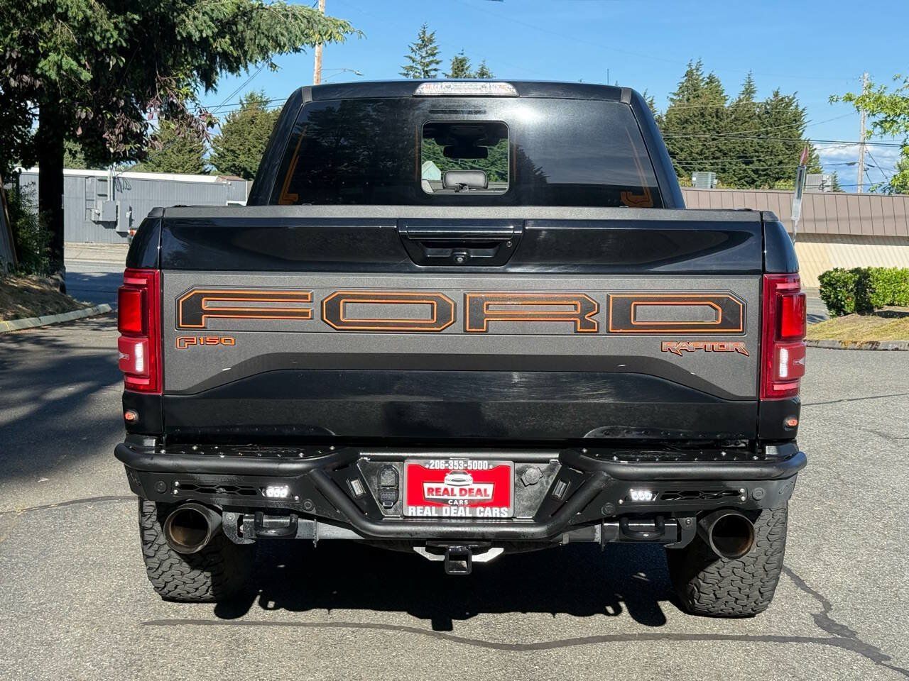 Used 2017 Ford F150 Raptor w/ Equipment Group 802A Luxury AWD/4WD image 4