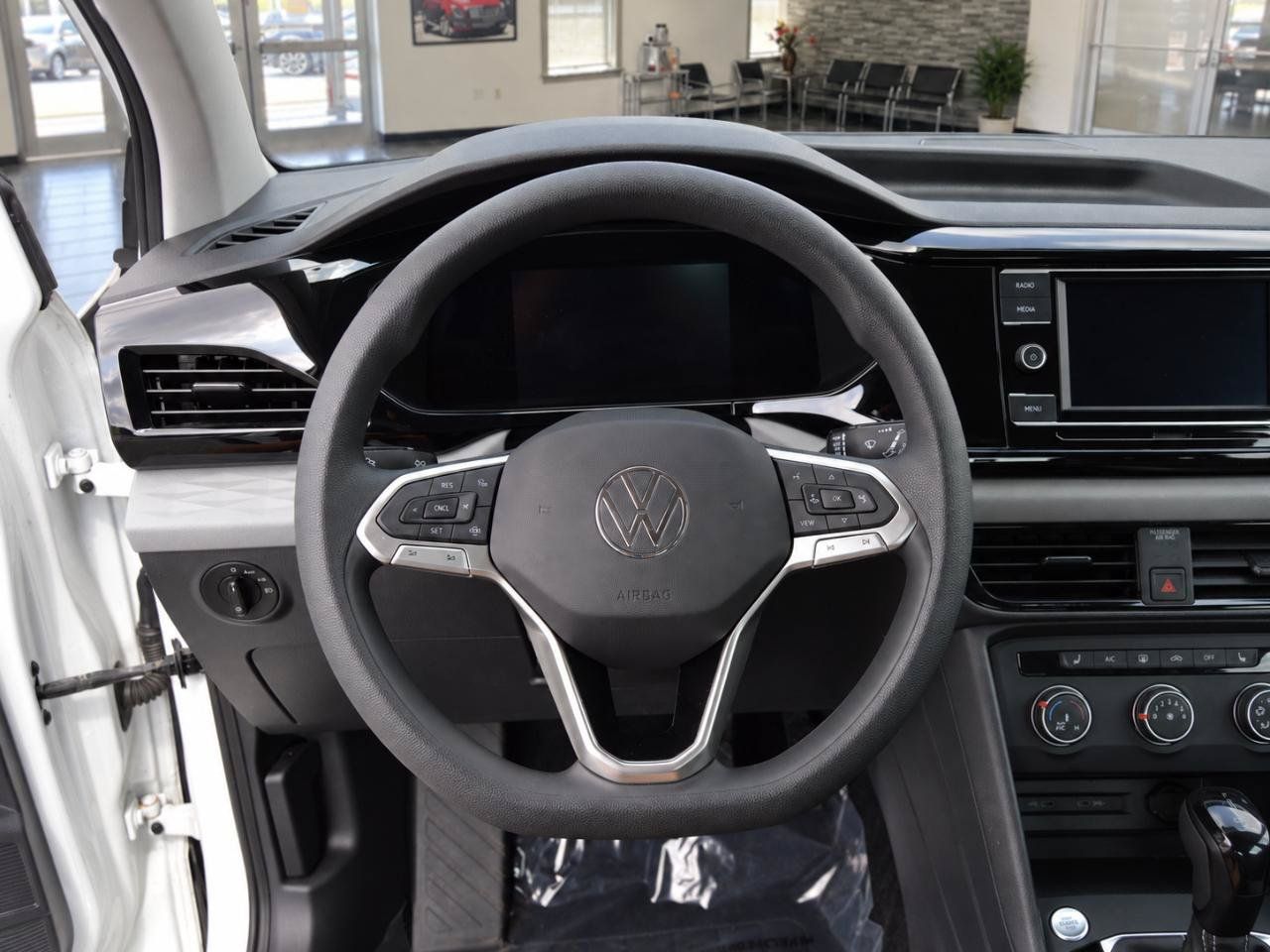 Used 2022 Volkswagen Taos S AWD/4WD image 10