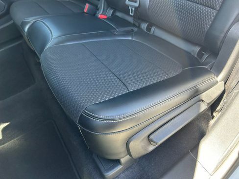 Used 2023 Ford Escape SE FWD image 45