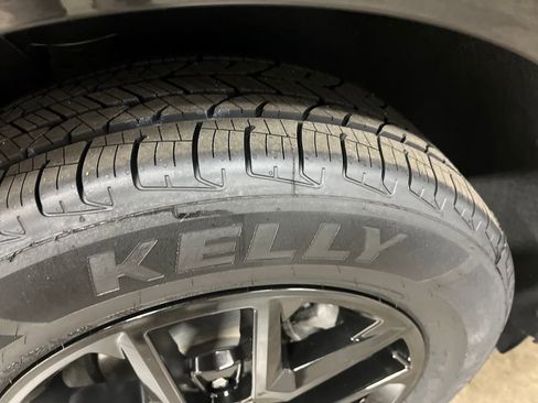 Certified 2024 Chevrolet Equinox LT image 11