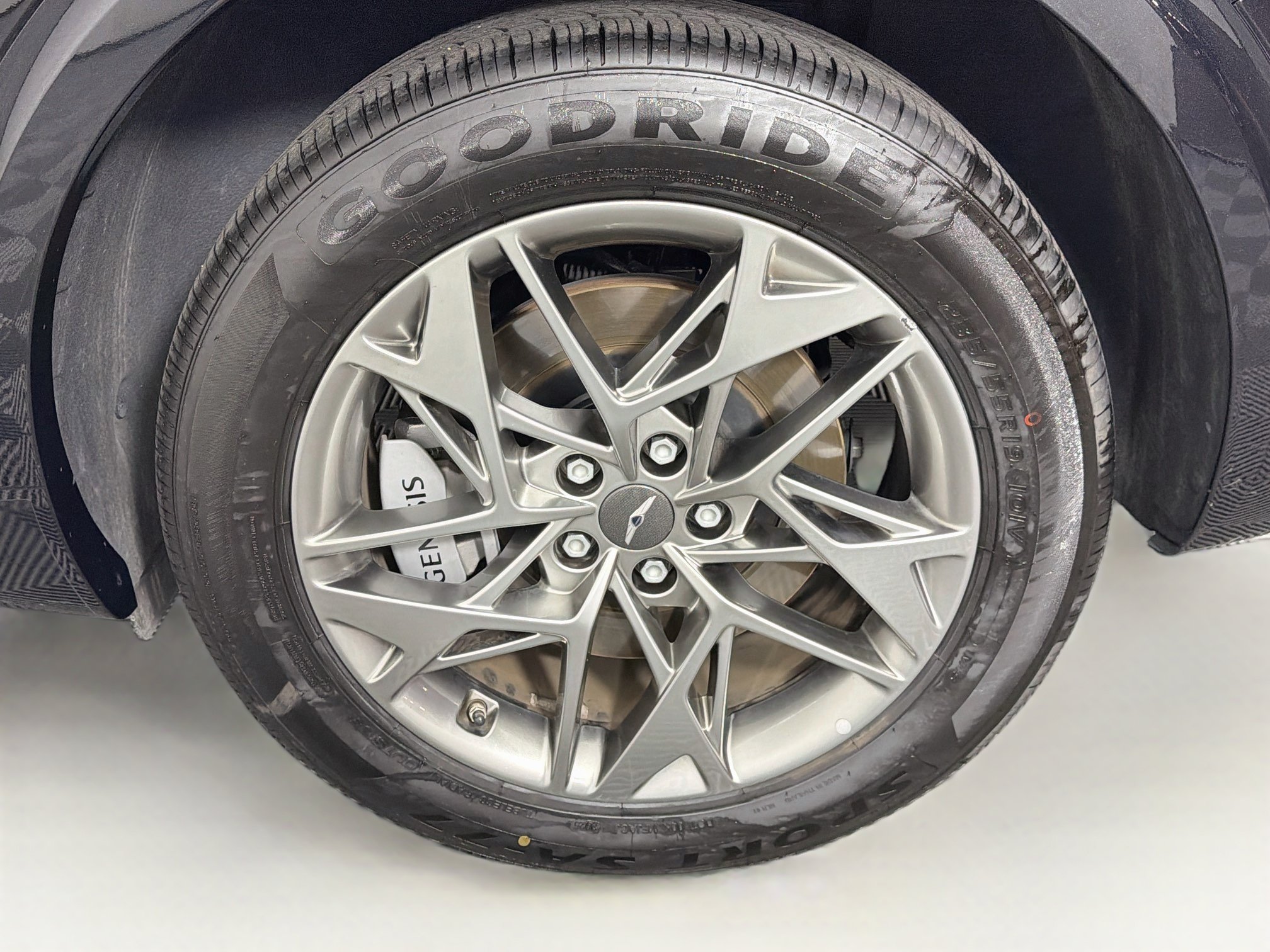 Used 2025 Genesis GV70 2.5T AWD/4WD image 11