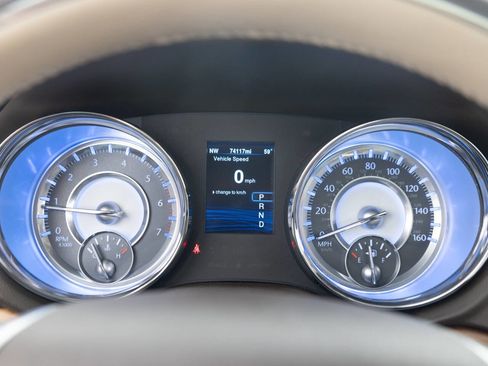 Used 2013 Chrysler 300 C Luxury Series w/ Harman Kardon Audio Group RWD image 33
