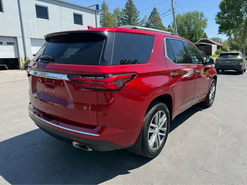 Used 2023 Chevrolet Traverse High Country w/ LPO, Floor Liner Package AWD/4WD image 3