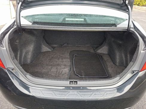 Used 2017 Toyota Corolla SE w/ SE Premium Package image 30