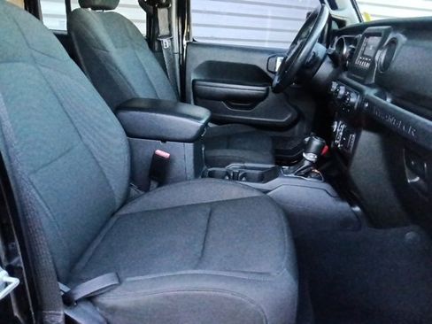 Used 2022 Jeep Wrangler Unlimited Sport S image 27