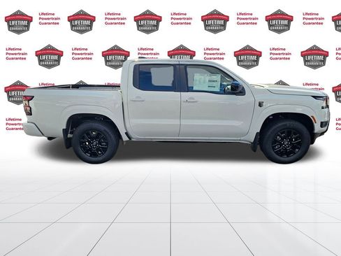 New 2026 Nissan Frontier SV image 6