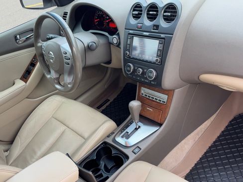 Used 2008 Nissan Altima 3.5 SE w/ Technology Pkg image 11
